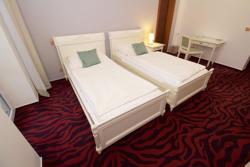 Hotel Galant Lednice Luaran gambar