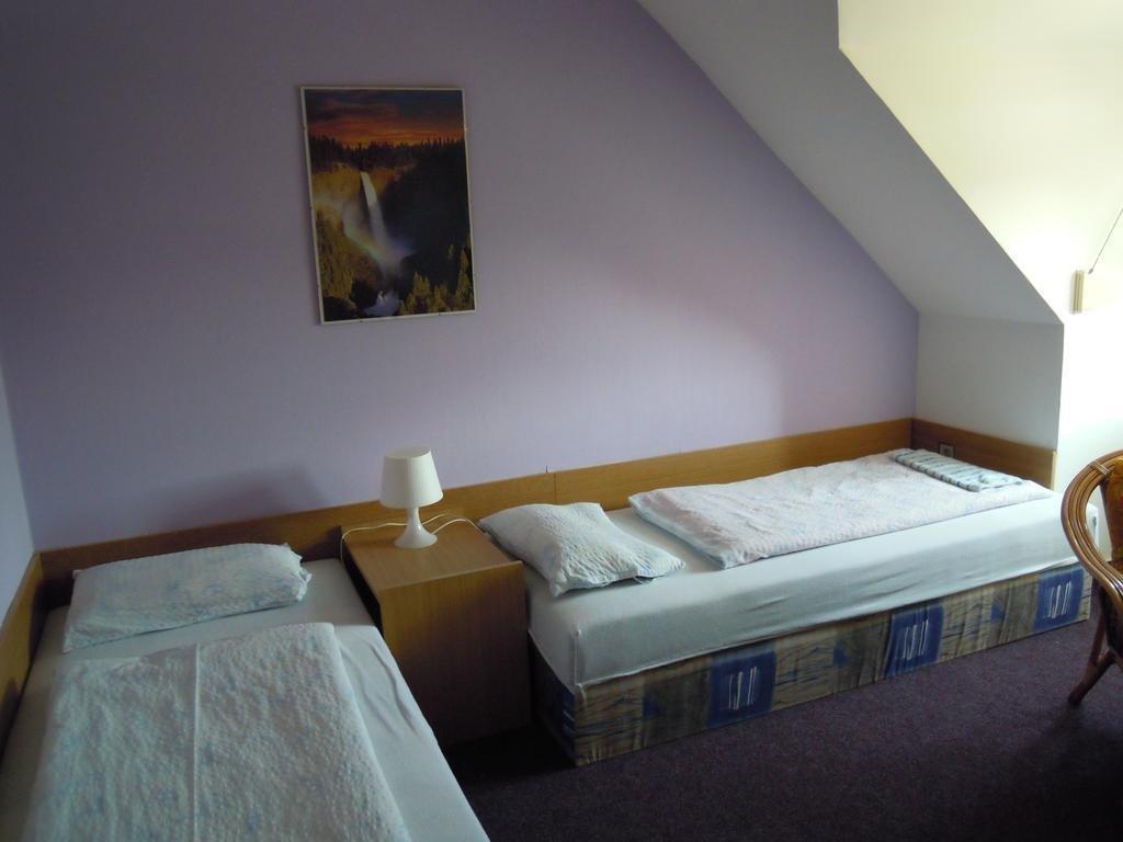 Hotel Galant Lednice Luaran gambar