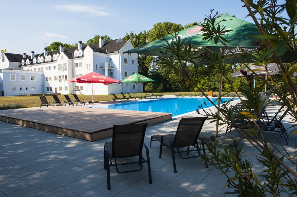 Hotel Galant Lednice Luaran gambar